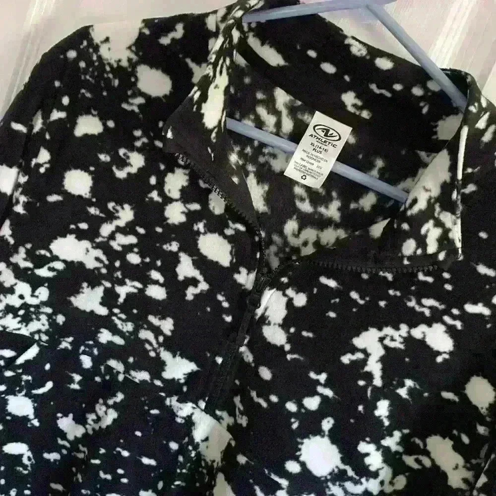 Cow Print Black & White Soft 1/2 Zip Sweater/PullOver/Crew Neck - Picture 2 of 4